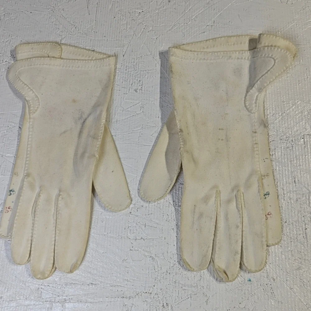 Vintage‎ Dress Gloves Small Cream Cotton Blend Scalloped Cuff READ
